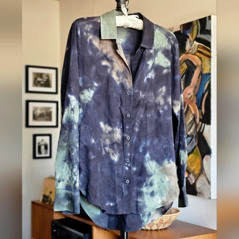 Cloth & Stone x Anthropologie Tie-Dye Button-Down Shirt - Picture 2 of 7
